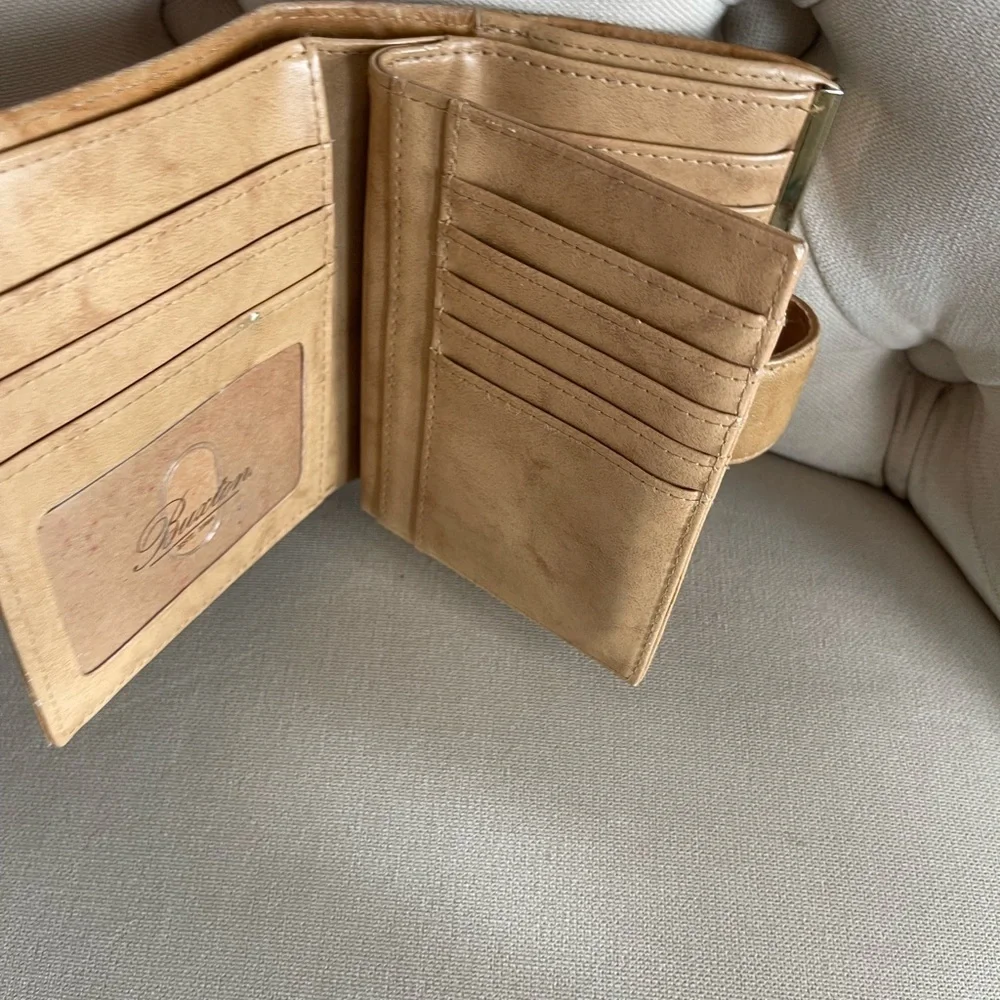 Buxton tan leather billfold wallet_6